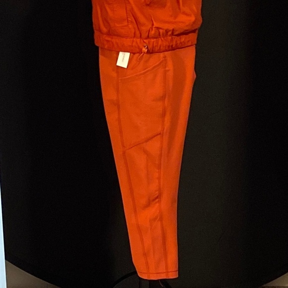 Banana Republic Activewear 7/8 Length Leggings w Vest. 2pc. NWT - Picture 8 of 16